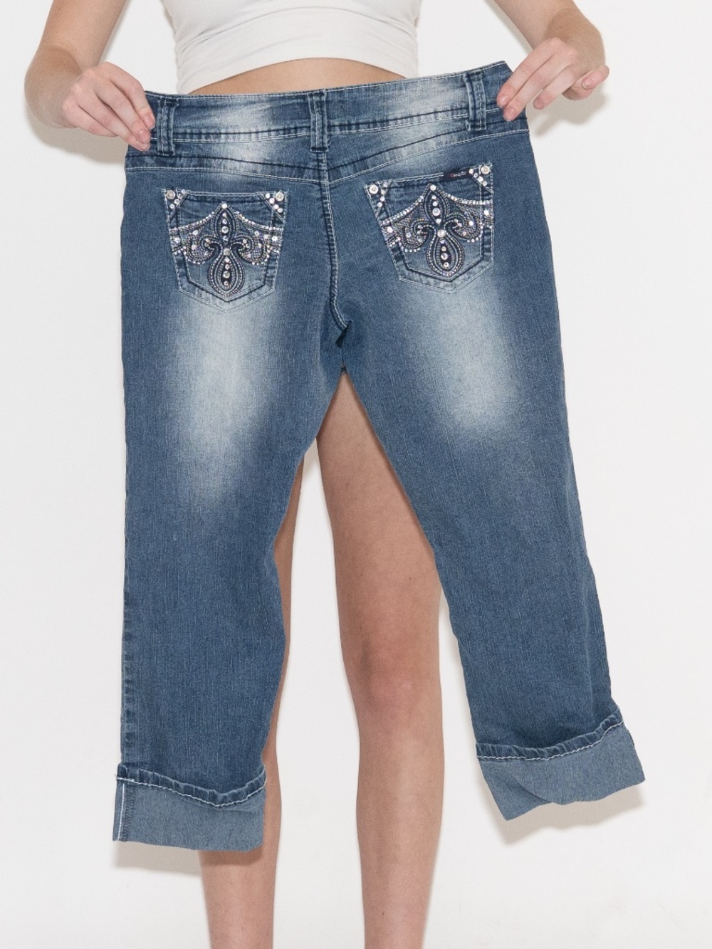 Y2k low rise denim capris rhinestone cuffed size 11 angels